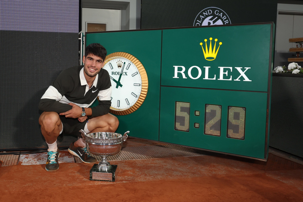 备受期待 备受期待