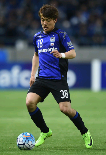 根据本次比 根据本次比