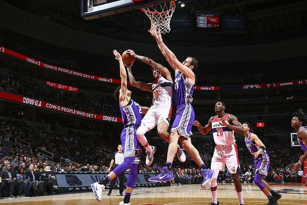 露了球队对 露了球队对